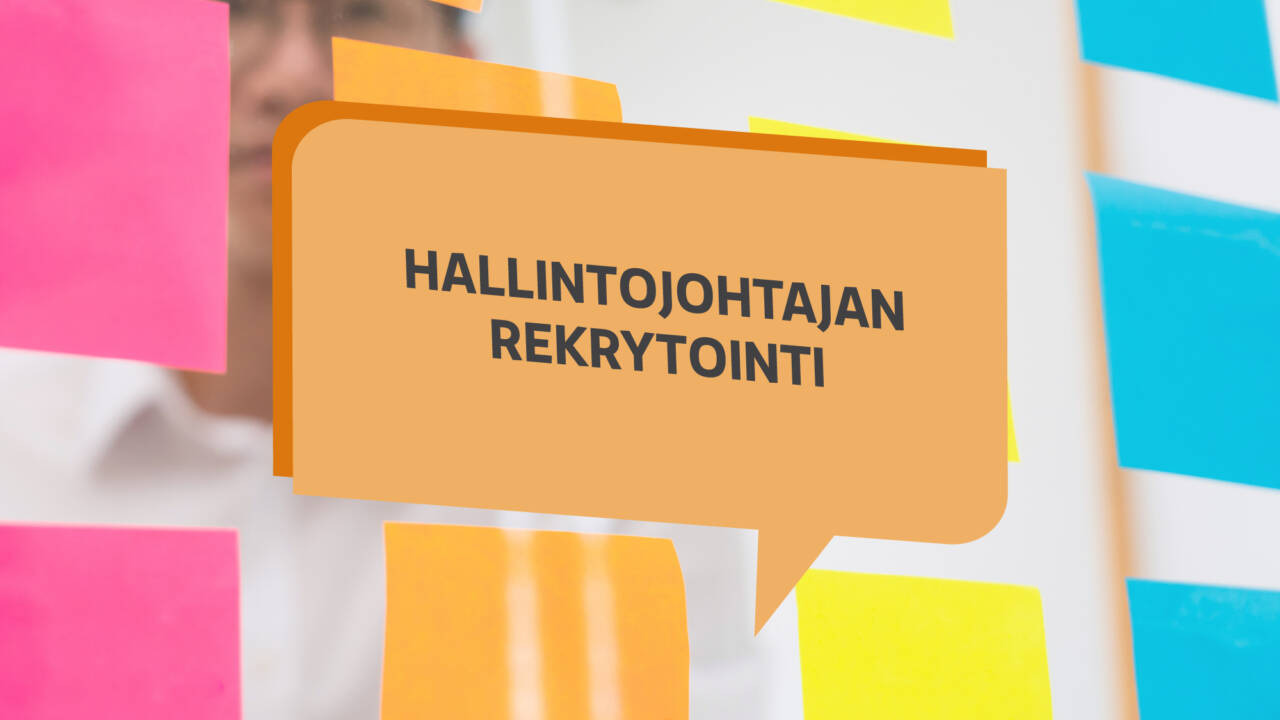 Puhekupla, jossa teksti hallintojohtajan rekrytointi.