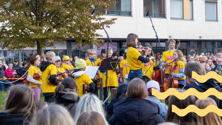 Juhlatunnelmaa Vantaalla nostatti Dickursby skolan Tempo-orkesteri.